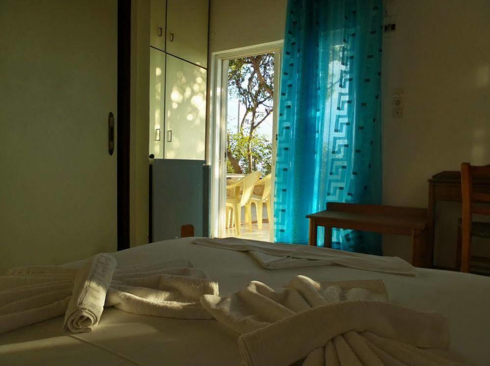 Aqua Marine Aparthotel Фаласарна Екстериор снимка