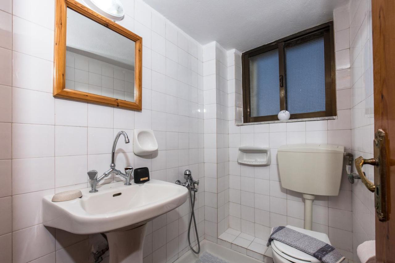 Aqua Marine Aparthotel Фаласарна Екстериор снимка